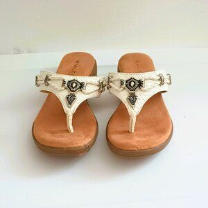 Women's White Thong Boho Sandals 6 with Silver Tone Metal Charm Accents